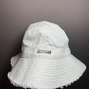 Jacquemus bucket hat